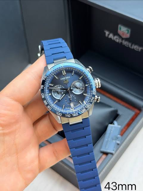 TAG Heuer Carrera